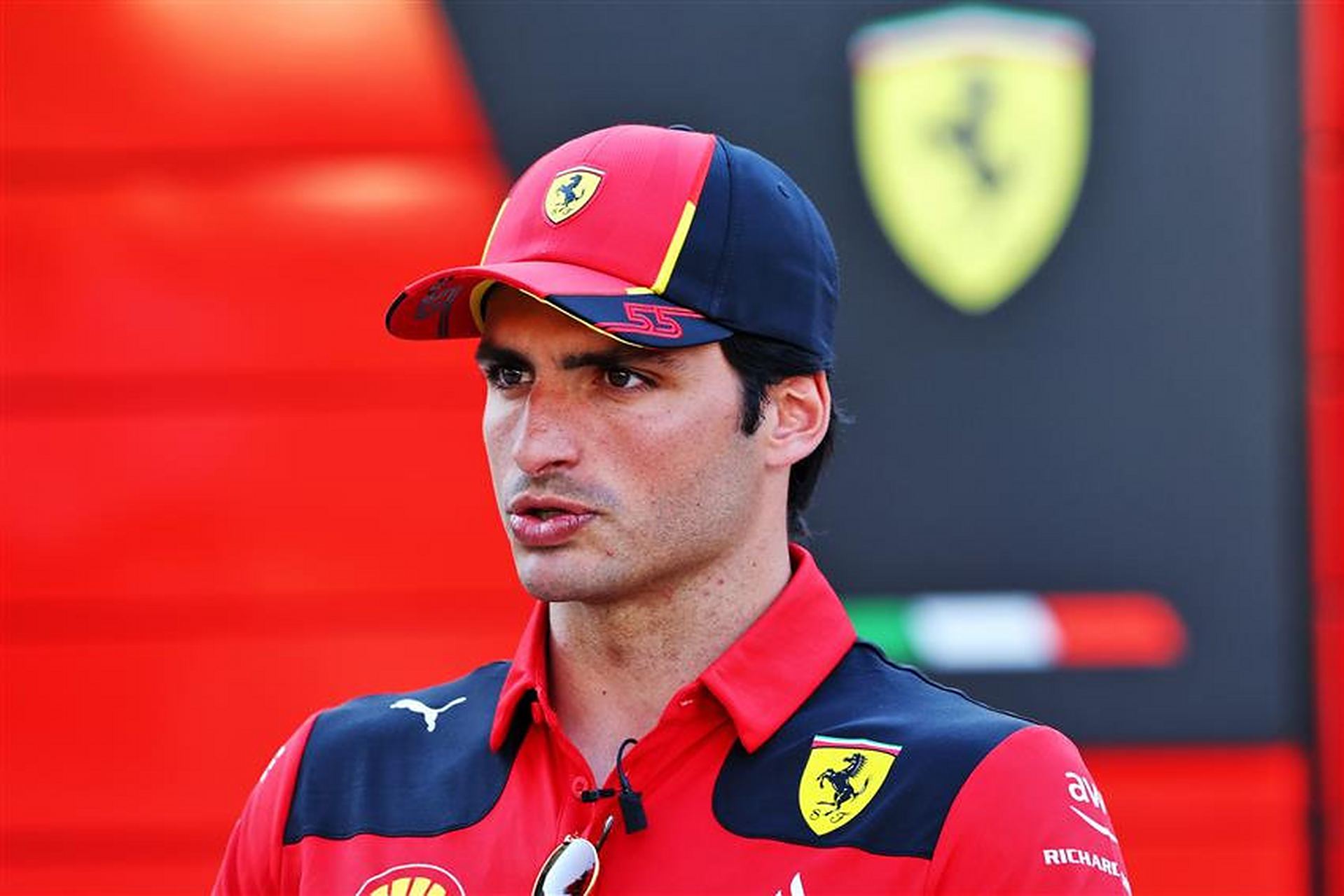 包含索伯车队轻取威廉姆斯，塞恩斯关键制胜的词条